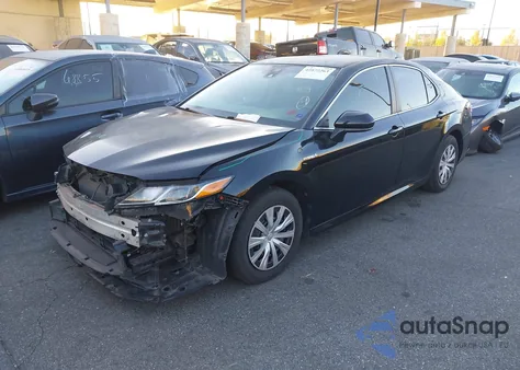 2018 Toyota Camry Hybrid Le z USA, uszkodzony, nr VIN 4T1B31HK9JU502572